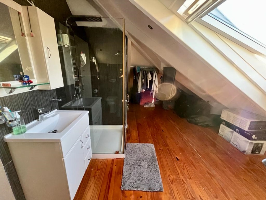 To Let 3 Bedroom Property for Rent in Sea Point Western Cape